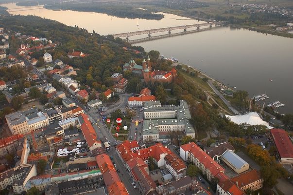 Stare miasto
Słowa kluczowe: płock z lotu ptaka