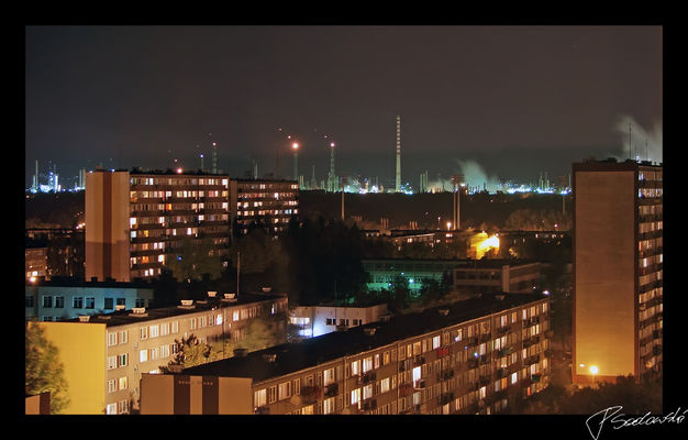 Widok z wieżowca
Z ulicy Tysiąclecia na cz. zachiodnią oś. Wielka Płyta
