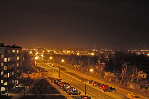 Gwardii Ludowej w nocy - widok na stadion
