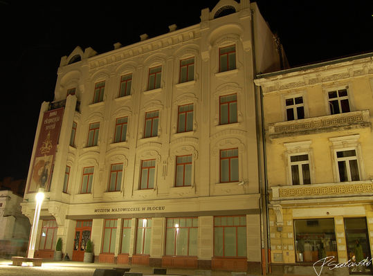 Muzeum Mazowieckie w Płocku - nocą
