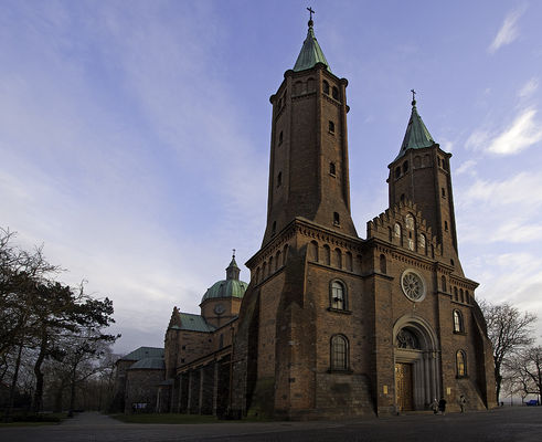 Katedra
[i]W całej okazałości...[/i]
