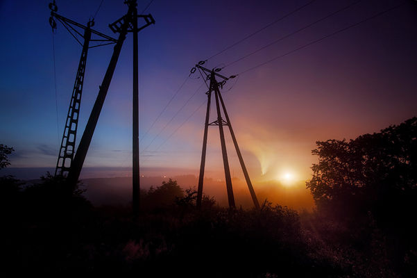 Słupy na Parowie
[i]z Orlenem w tle [/i]
