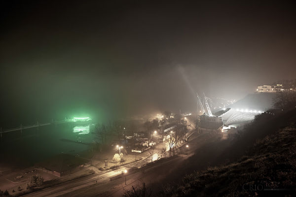 Listopadowe młgy
Amfiteatr oraz próba iluminacji nowej restauracji przy budowanym molo, we mgle...
Słowa kluczowe: Amfiteatr Mgła Restauracja Molo