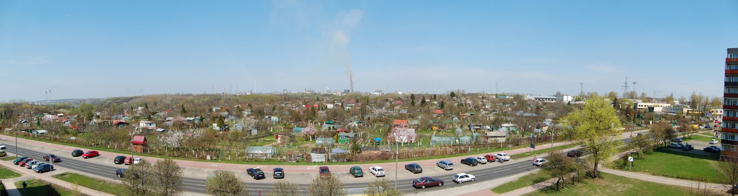 Orlen i Gwardii Ludowej
Zamiast "szerokiego" około 8 zdjec ( składak :)
Szerokie na tyle na ile pozwolił blok z którego robilem zdjecie .
Słowa kluczowe: Orlen Gwardii Ludowej