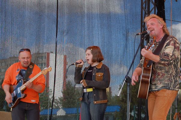 Stadion Miejski  ( Dzień Dziecka 2006 ) - Od Przedszkola do Opola w wykonaniu dzieci SDK oraz zespołu Harlem
