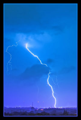 Wyładowania nad Kombinatem 2
