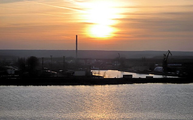 Zachód słońca nad stocznią w Radziwiu
Słowa kluczowe: Radziwiez achód