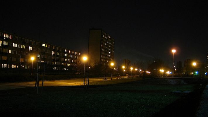 OS. ŁUKASIEWICZA NOCĄ
