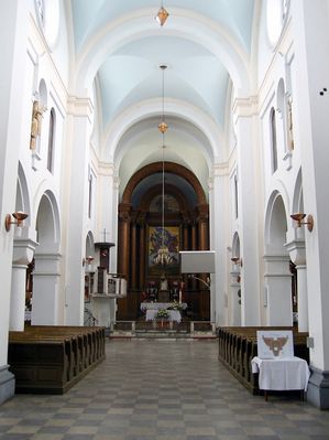 Wnętrze kościoła pw. Św. Benedykta w Radziwiu
