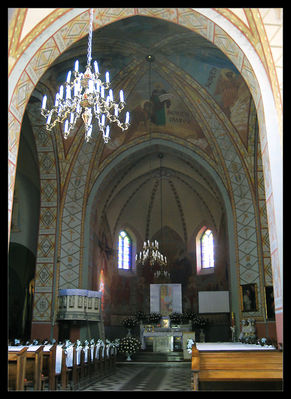 Wnętrze kościoła parafialnego pw. Świętej Trójcy
Sikórz
Słowa kluczowe: Sikórz kościół