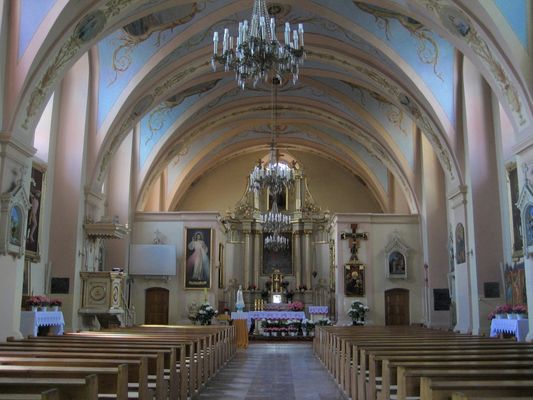 Wnętrze kościoła parafialnego pw. Trójcy Świętej w Wyszogrodzie
