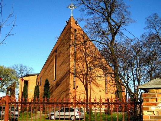 Kościół Parafialny w Ciechomicach
