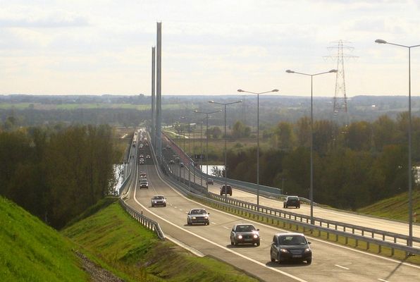 Most Solidarności
Pierwszy dzień po oddaniu mostu do ruchu - Widok w kierunku południowym
