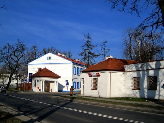 Rogatki płońskie
Rogatki Płońskie znajdują się przy al. Jana Kilińskiego

