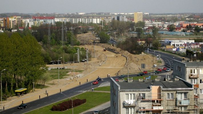 Zakres prac budowlanych związanych z poszerzeniem ul. Wyszogrodzkiej
W głębi PERN i jego zbiorniki w Miszewku Strzałkowskim (tzw. "Plebanka")
