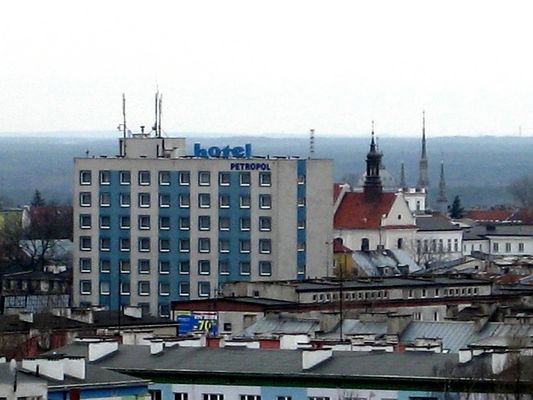 Niekonwencjonalne płockie widoki
Hotel Petropol wraz z wieżami kościołów pw. św. Jana Chrzciciela i Mariawickim
