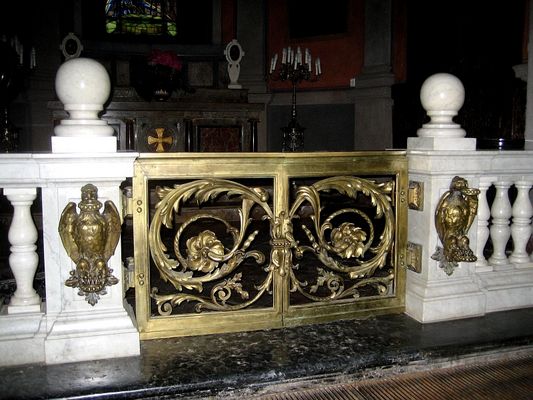 Drzwiczki z brązu w Kaplicy Zygmuntowskiej
Katedra
