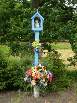 Przydrożna kapliczka w Nowym Duninowie
