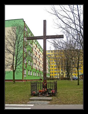 Krzyż
os. Tysiąclecia
Słowa kluczowe: krzyż os. Tysiąclecia