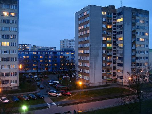 Os. Tysiąclecia o zmroku
