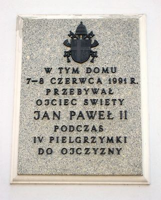 Tablica Pamiątkowa na Pałacu Biskupów
