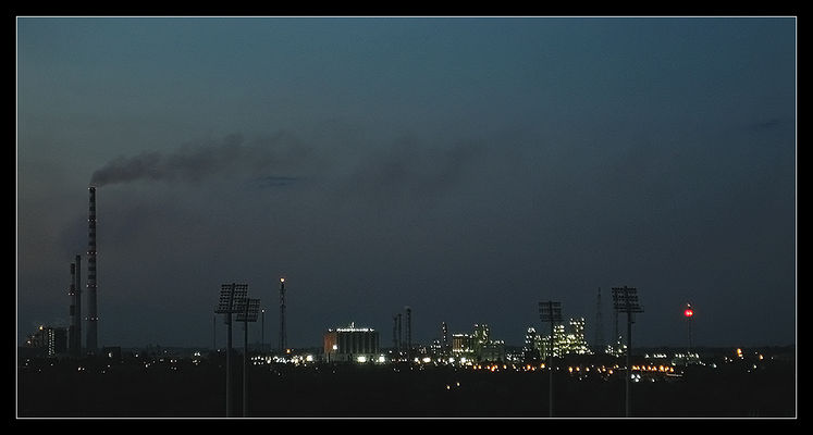 PKN Orlen o zmierzchu
Fragment kombinatu
Słowa kluczowe: kombinat