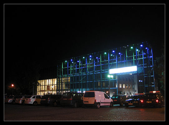 Teatr Dramatyczny nocą
Widok z Placu Nowego Rynku
Słowa kluczowe: teatr