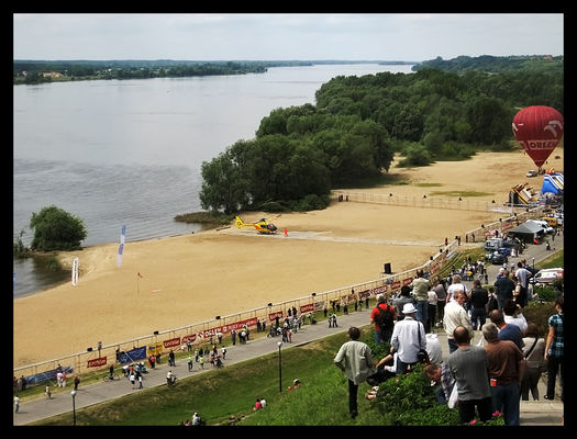 IV Płocki Piknik Lotniczy - Płock 2010
* * * *
pokazy lotniczego pogotowia ratunkowego
Słowa kluczowe: wydarzenia
