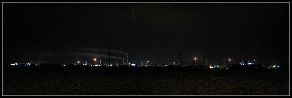 PKN Orlen nocą
Widok z Białej Nowej
Słowa kluczowe: kombinat