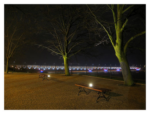 Na Wzgórzu Tumskim nocą
Widok na Most im. Legionów Marszałka Józefa Piłsudskiego
Słowa kluczowe: Wzgórze Tumskie