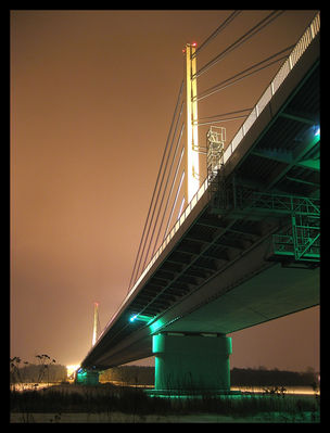 most solidarności
* * * *
widok nocny zimą
Słowa kluczowe: Most Solidarności