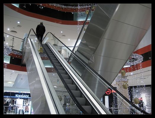 Galeria Wisła
Widok na schody ruchome
Słowa kluczowe: galeria Wisła