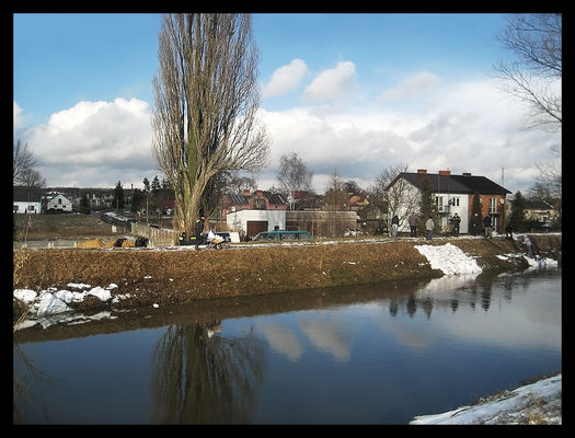 umacnianie wału Słupianki
* * * *
os. Borowiczki - 3. 3. 2010 r.
Słowa kluczowe: Borowiczki