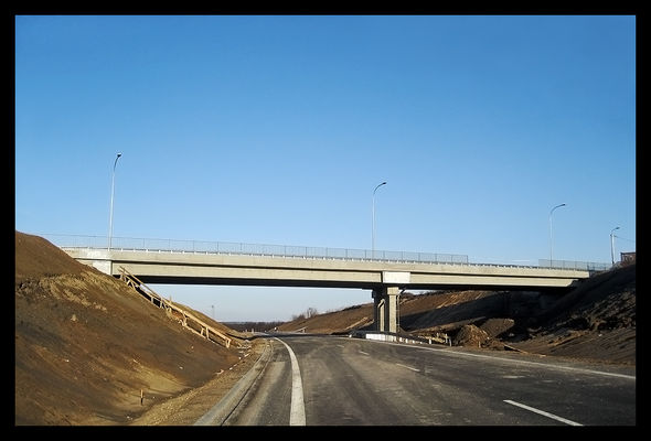 Wiadukt nad drogą dojazdową do Mostu Solidarności w Ciechomicach - stan z dnia 01.03.2009 r.
Widok w kierunku północnym
Słowa kluczowe: Inwestycje, budowy, remonty