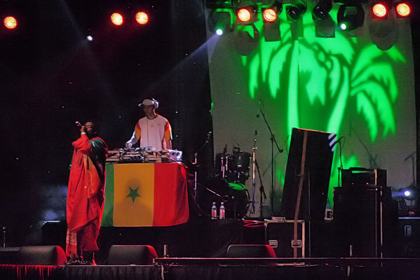 Reggaeland - PŁOCK 2006
DAARA J
Słowa kluczowe: Reggaeland Darra J