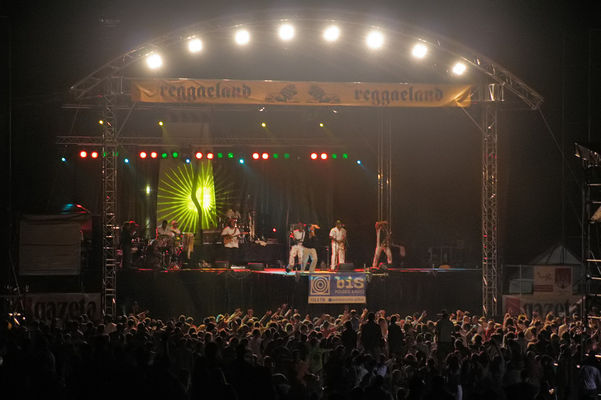 Reggaeland - PŁOCK 2006
Apache Indian & Reggae Revolution
Słowa kluczowe: Reggaeland