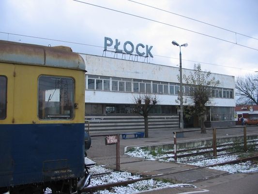 Nasza stacja
Dworzec + czoło EN57
Słowa kluczowe: EN57, koleje