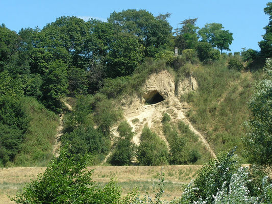 Jaskinia
Słowa kluczowe: Jaskinia skarpa