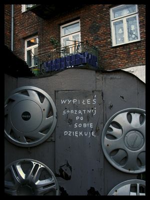 Tumska 5
[url]http://www.podworko.pokis.pl/[/url]
