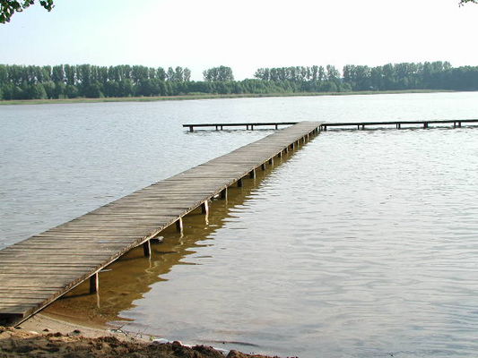 Jezioro Zdworskie
Widok od strony Koszelówki (Ośrodek Zacisze)
Słowa kluczowe: Koszelówka , jezioro zdworskie