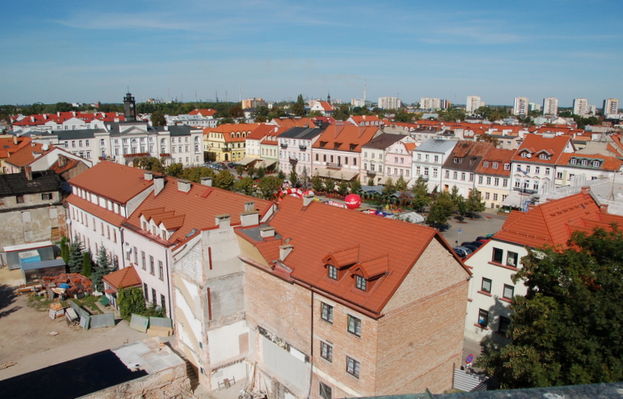 Panorama Sterego Rynku
z widocznym placem budowy pod nowe Sanktuarium Bożego Miłosierdzia
Słowa kluczowe: Stary Rynek panorama