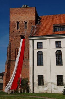 Wieża obserwatorium
w liceum im. Marszałka Stanisława Małachowskiego
w odświętnej szacie
Słowa kluczowe: Małachowianka Małachowskiego wieża