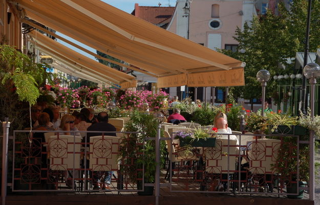 Kawiarniane ogródki
na Starym Rynku
Słowa kluczowe: kawiarnia Stary Rynek