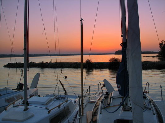 Zachód słońca nad Nowym Duninowem
Zachód słońca widziany z Brwilna w kierunku Nowego Duninowa
Słowa kluczowe: Brwilno zachód