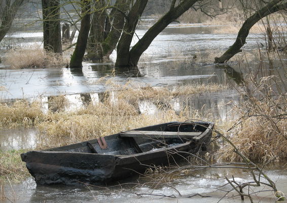 Zguba Charona
Słowa kluczowe: Wisła łódka