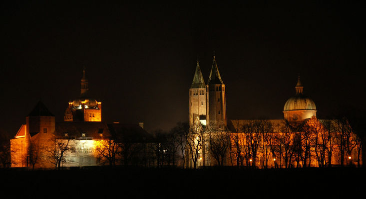 Katedra i zamek
Słowa kluczowe: Zamek Katedra