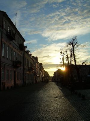 W stronę Grodzkiej
Słoneczny, grudniowy poranek na Starym Rynku.
