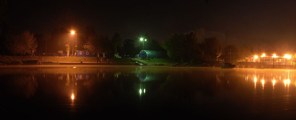 Przystań dla łodzi - przepompownia
Całkiem fajne miejsce do posiedzenia i odpoczynku :)
