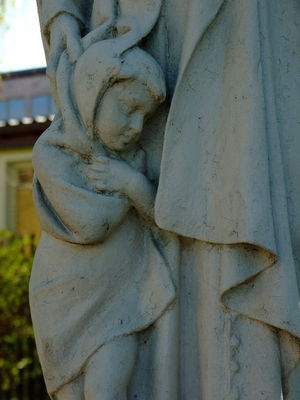 Bezpiecznie
fragment rzeźby znajdujący się przy "Stanisławówce"
