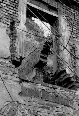 Fragment domu stojącego na Wzgórzu Tumskim
Słowa kluczowe: wzgorze